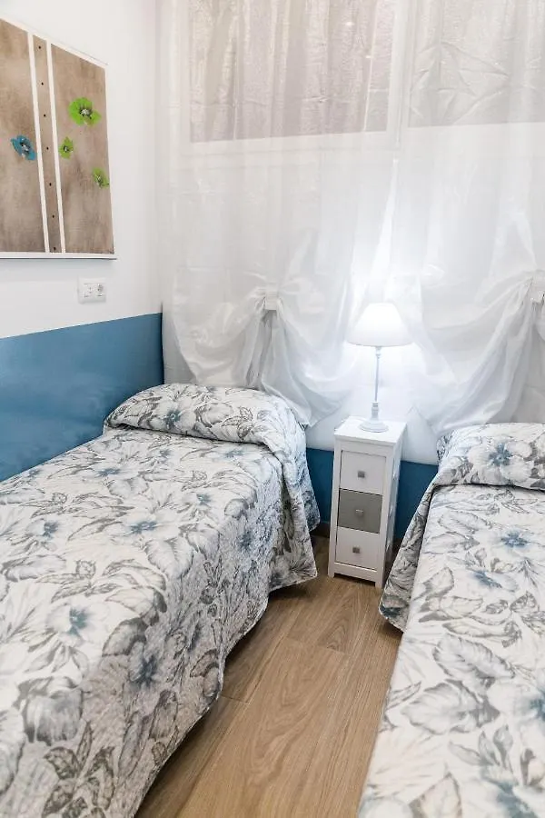 Apartment Orlando Tenerife Sur Pluto 阿德耶 0*,  西班牙